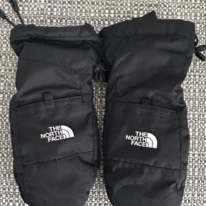 The North Face Black Montana Insulated Mittens